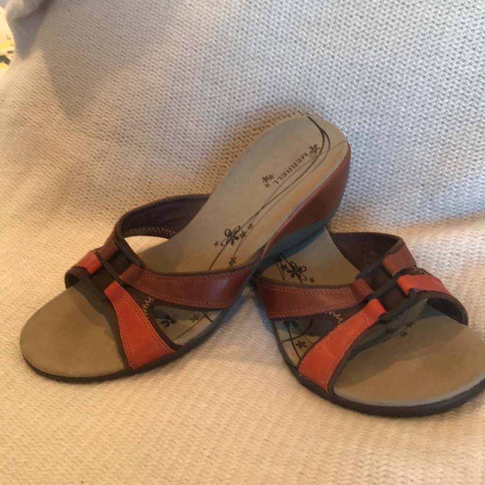 NWOT Merrell Slides, Dewberry Brown, Size 9